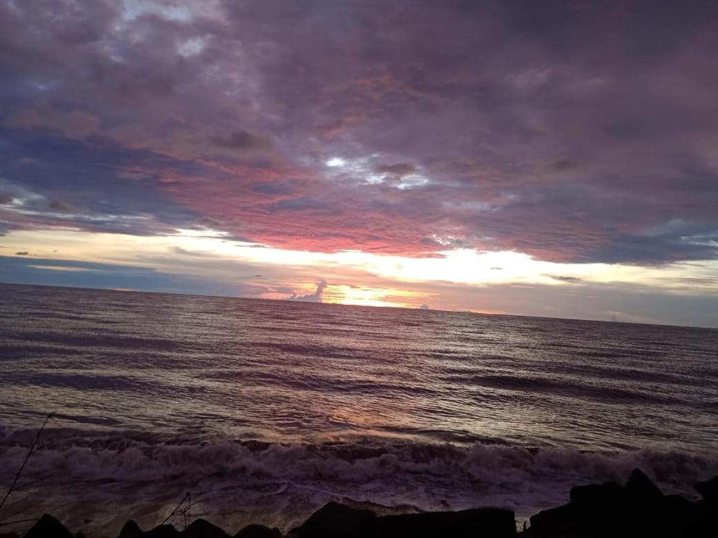 Enocean Homestay Cherai Beach ภายนอก รูปภาพ